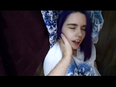 ❤️ Aimsíodh mo SIS sa closet agus chabhraigh sí cum Físeán anal ag ga.pornohdmega.ru ❤